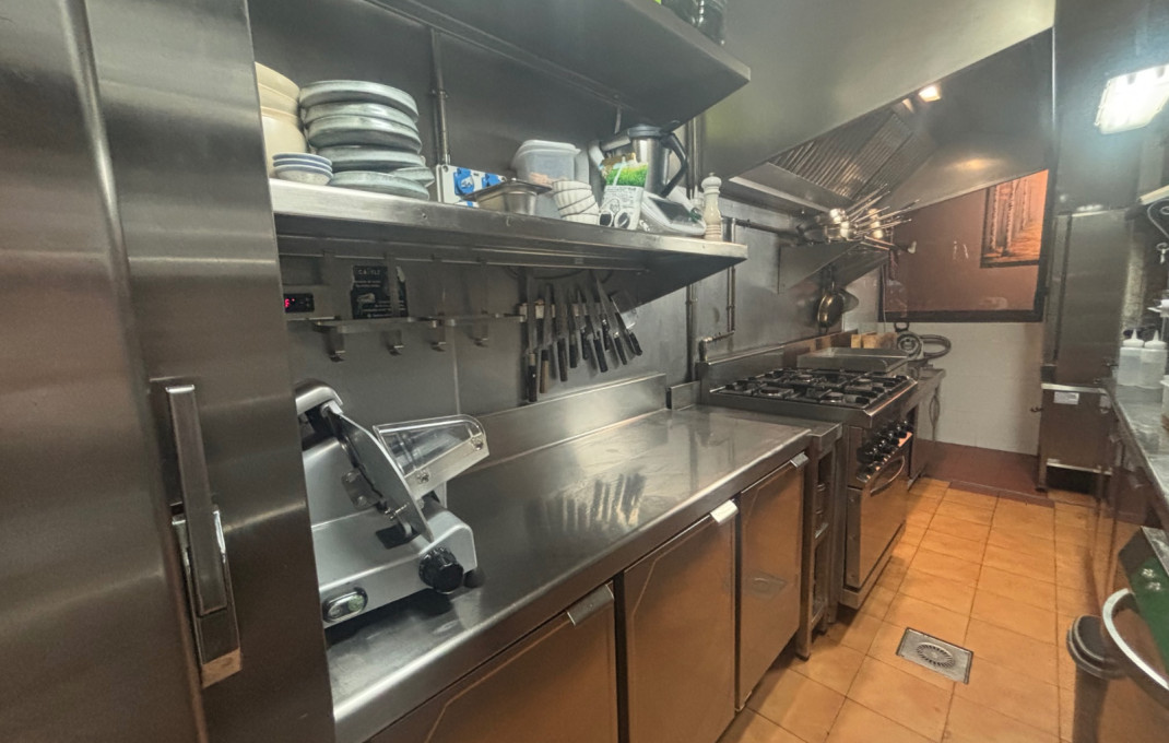 Traspaso - Restaurante -
Barcelona - Eixample