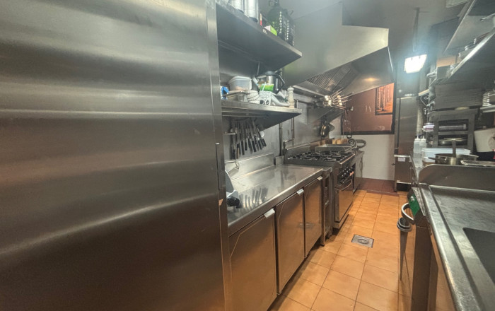 Traspaso - Restaurante -
Barcelona - Eixample