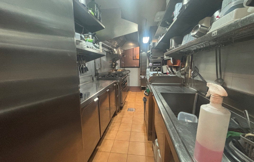 Traspaso - Restaurante -
Barcelona - Eixample