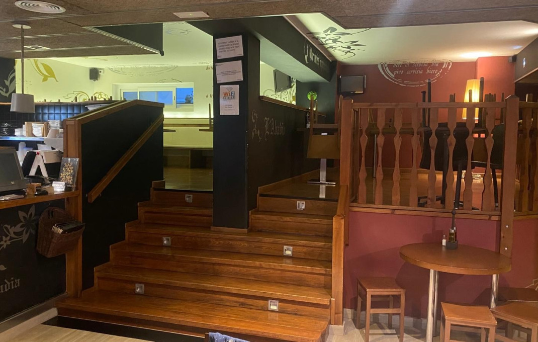 Traspaso - Bar-Cafeteria -
Malgrat de Mar