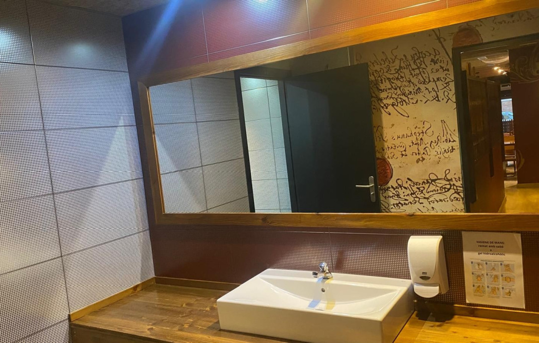 Traspaso - Bar-Cafeteria -
Malgrat de Mar