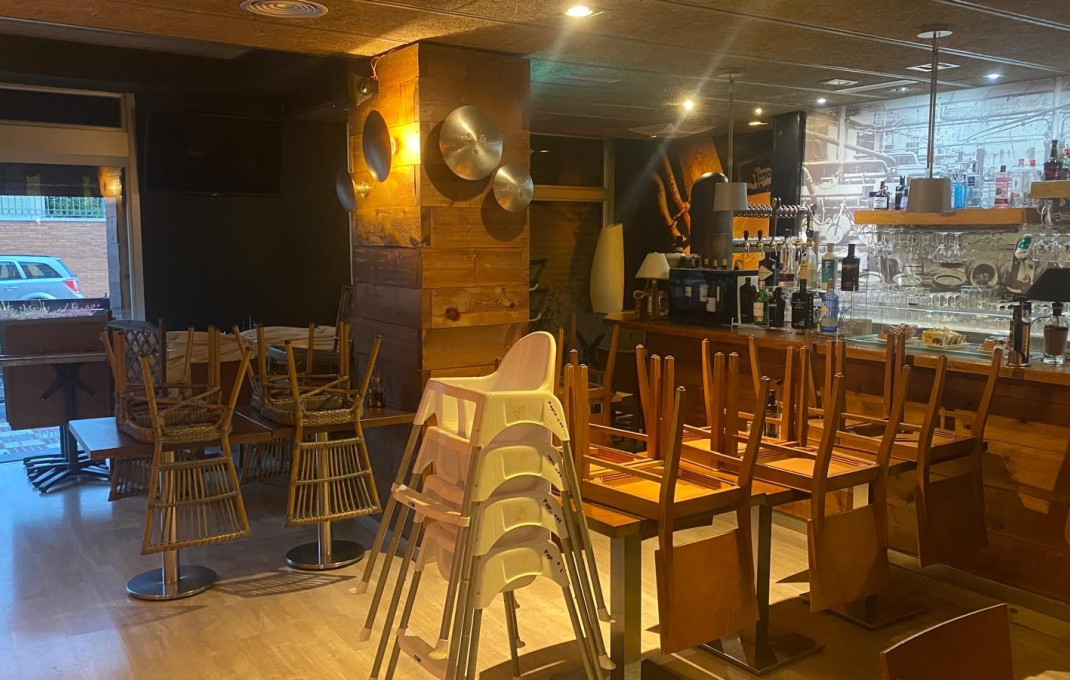 Traspaso - Bar-Cafeteria -
Malgrat de Mar