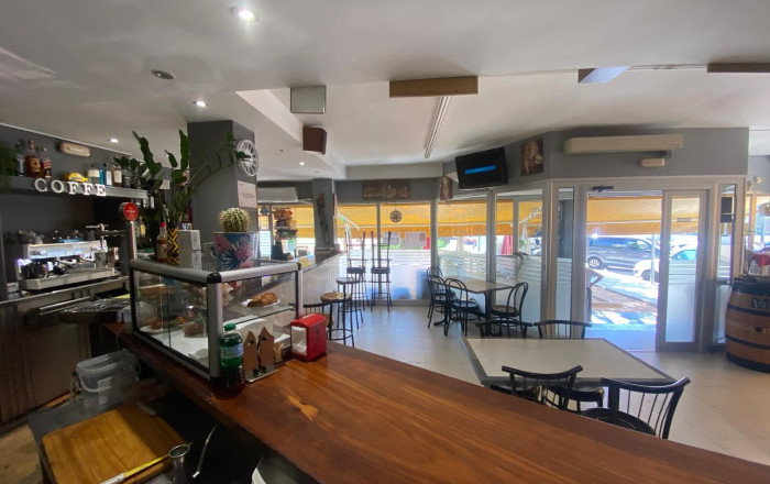 Sale - Bar-Cafeteria -
Palafrugell