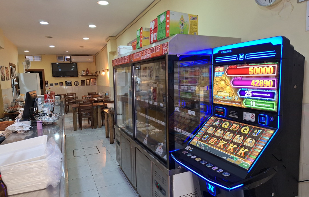 Transfer - Bar Restaurante -
Barcelona - Poble Sec-montjuïc