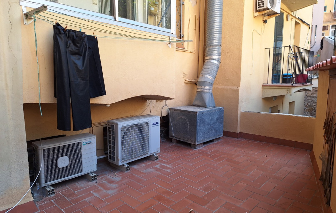 Transfer - Bar Restaurante -
Barcelona - Poble Sec-montjuïc