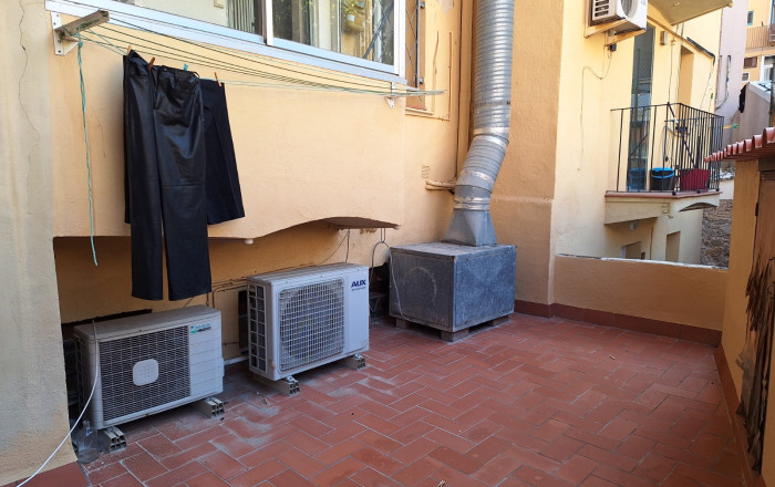 Transfer - Bar Restaurante -
Barcelona - Poble Sec-montjuïc