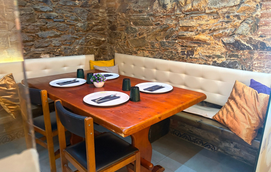 Transfer - Restaurant -
Sant Boi de Llobregat - Centre - Casco Antiguo