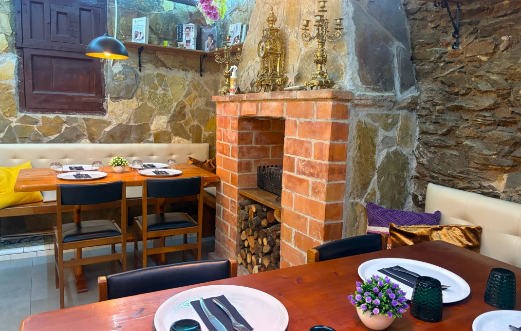 Transfer - Restaurant -
Sant Boi de Llobregat - Centre - Casco Antiguo