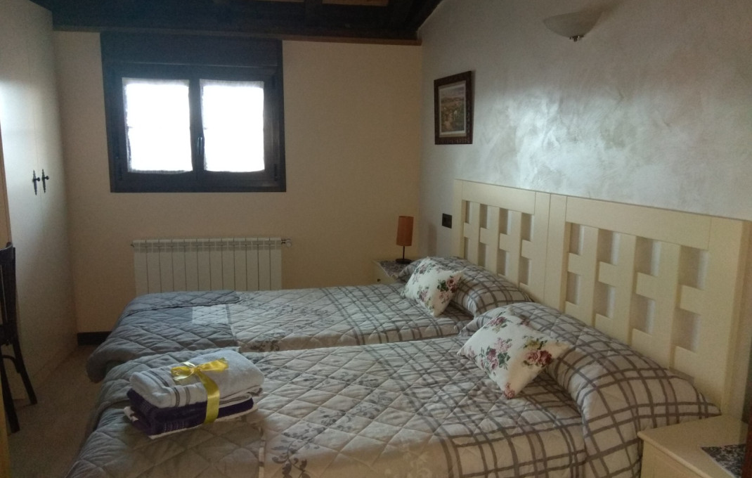 Venta - Hoteles -
Burgos - Modúbar de San Cibrián