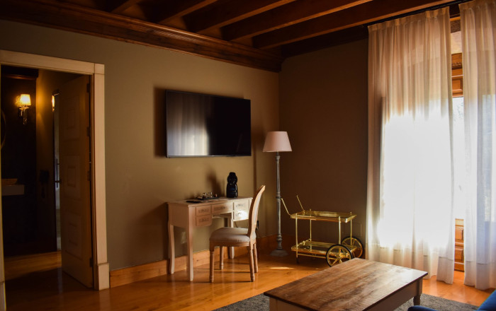 Venta - Hoteles -
Cartes - Riocorvo