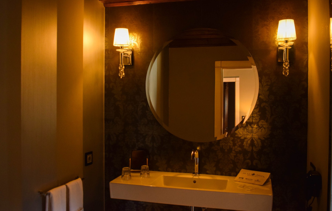 Venta - Hoteles -
Cartes - Riocorvo