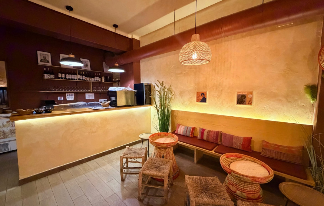 Traspaso - Bar Restaurante -
Barcelona - Sants