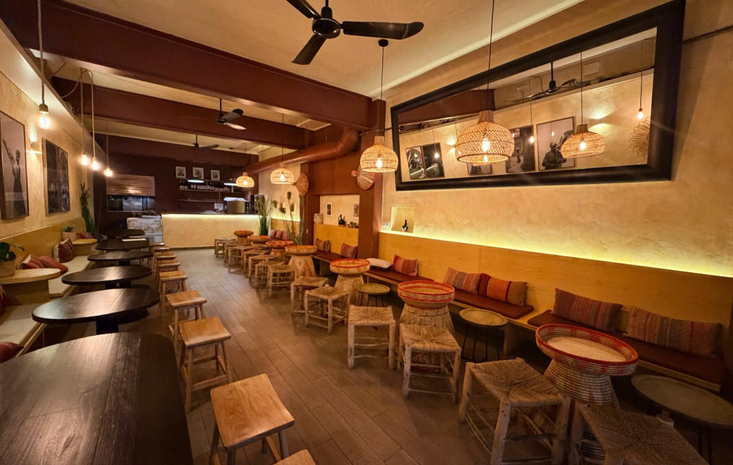 Traspaso - Bar Restaurante -
Barcelona - Sants