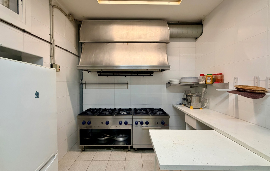 Traspaso - Bar Restaurante -
Barcelona - Sants