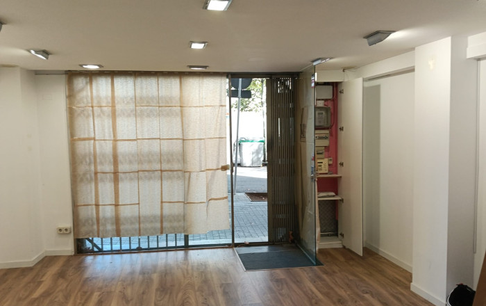 Venta - Local comercial -
Barcelona - Sants