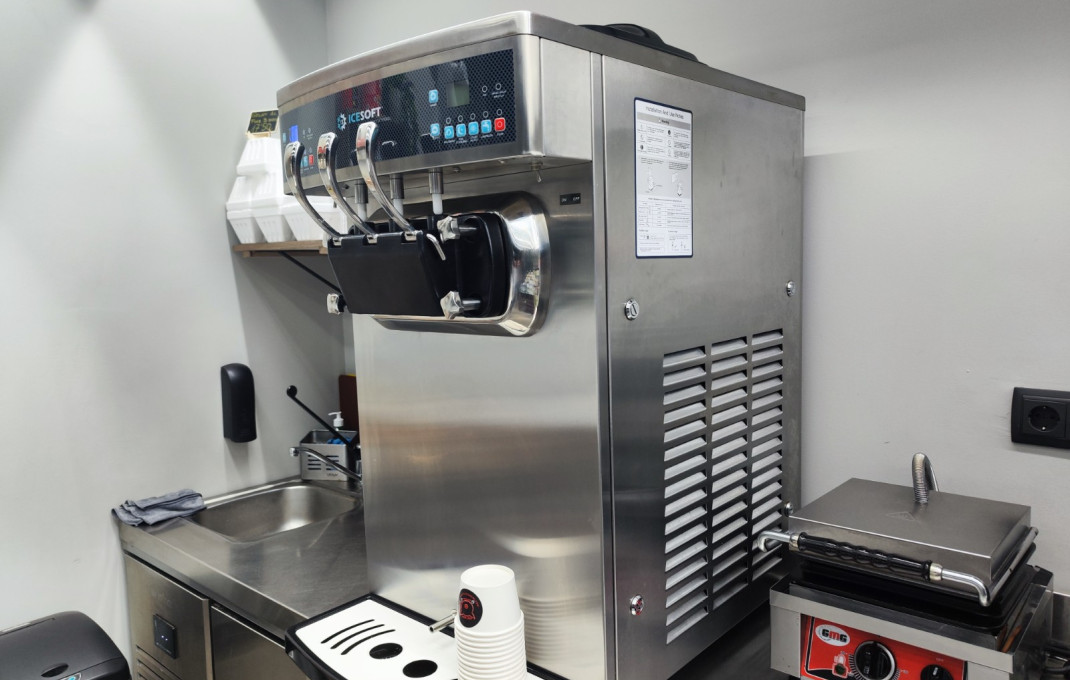 Transfer - Heladería -
Barcelona - Clot