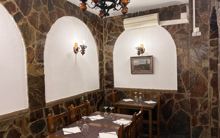Traspaso - Bar Restaurante -
Esplugues de Llobregat - Montesa