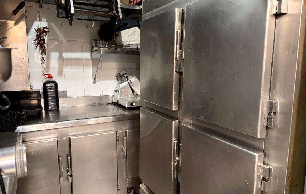 Traspaso - Bar Restaurante -
Esplugues de Llobregat - Montesa