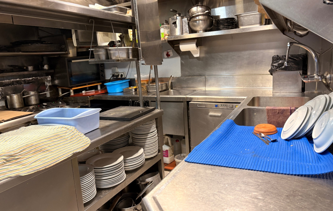 Traspaso - Bar Restaurante -
Esplugues de Llobregat - Montesa