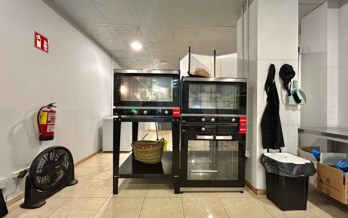 Traspaso - Obradores y/o Panaderias -
Barcelona - La Nova Esquerra De L´ Eixample