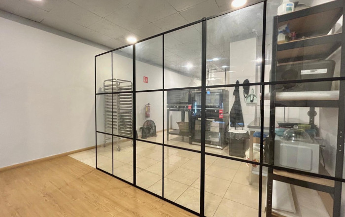 Traspaso - Obradores y/o Panaderias -
Barcelona - La Nova Esquerra De L´ Eixample