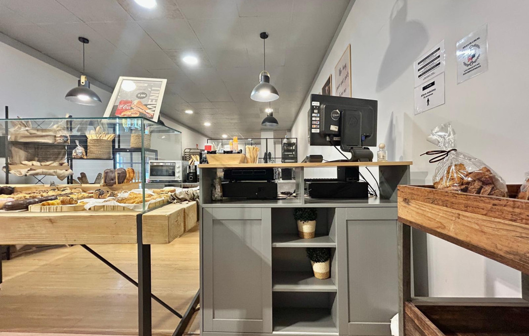 Traspaso - Obradores y/o Panaderias -
Barcelona - La Nova Esquerra De L´ Eixample