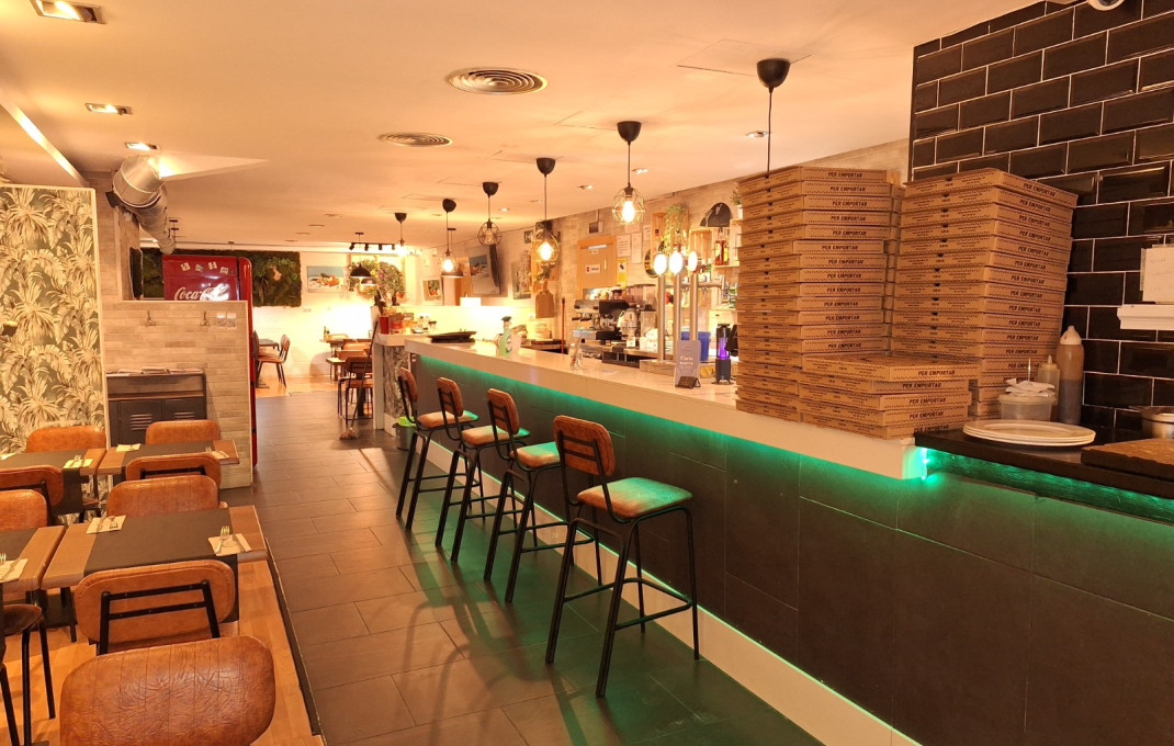 Traspaso - Restaurante -
Barcelona - Sant Martí