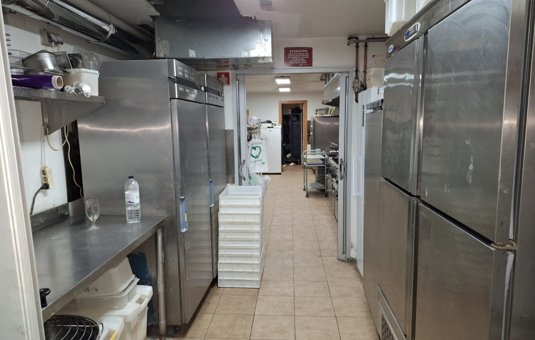 Traspaso - Restaurante -
Barcelona - Sant Martí