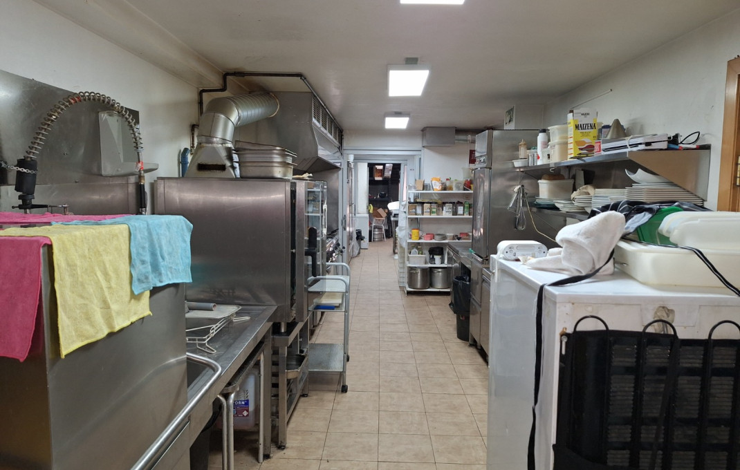 Traspaso - Restaurante -
Barcelona - Sant Martí