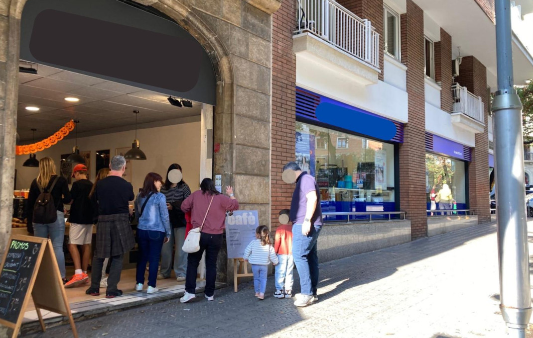 Traspaso - Obradores y/o Panaderias -
Barcelona - La Nova Esquerra De L´ Eixample