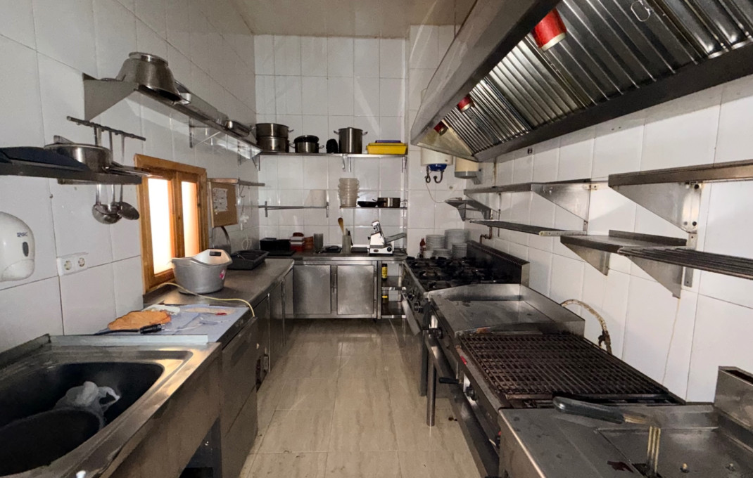 Traspaso - Restaurante -
Barcelona - Sant Adriá Del Besos