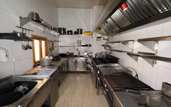 Traspaso - Restaurante -
Barcelona - Sant Adriá Del Besos