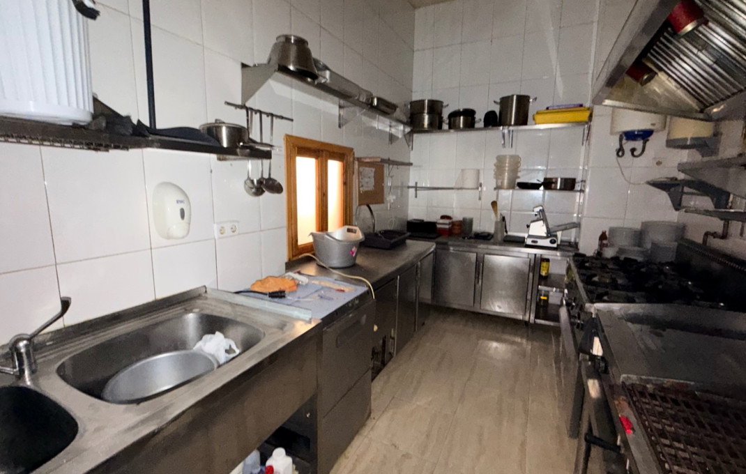 Traspaso - Restaurante -
Barcelona - Sant Adriá Del Besos