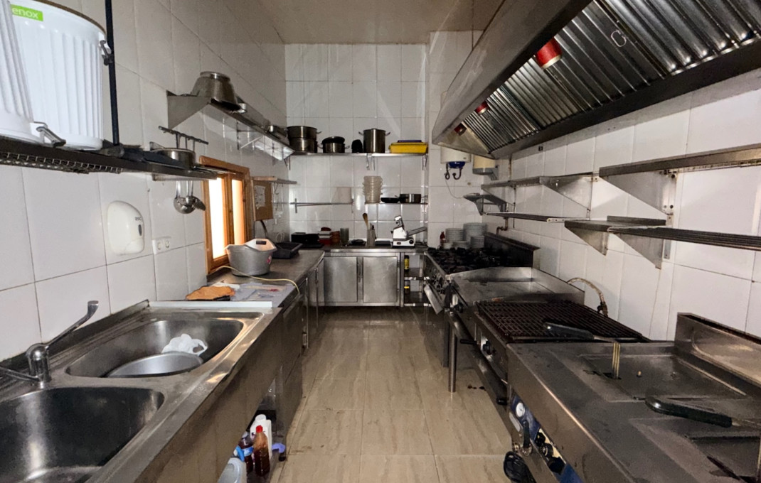 Traspaso - Restaurante -
Barcelona - Sant Adriá Del Besos