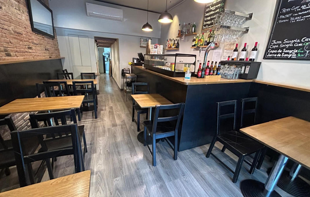 Traspaso - Bar Restaurante -
Barcelona - Eixample Derecho