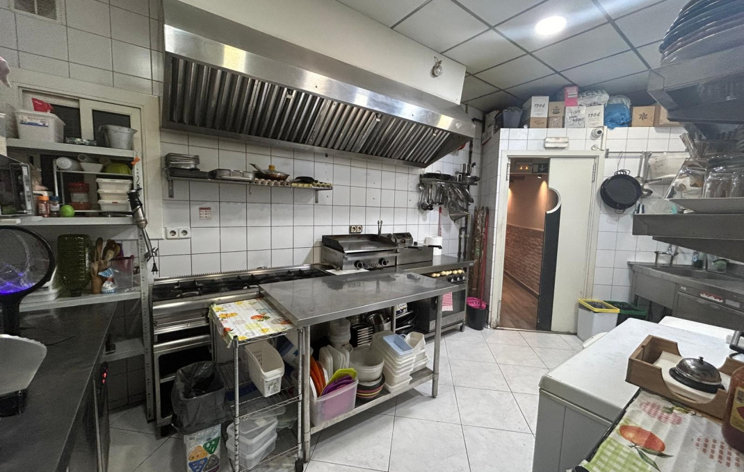 Traspaso - Bar Restaurante -
Barcelona - Eixample Derecho