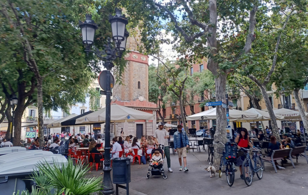 Vente rentable - Piso -
Barcelona - Gràcia