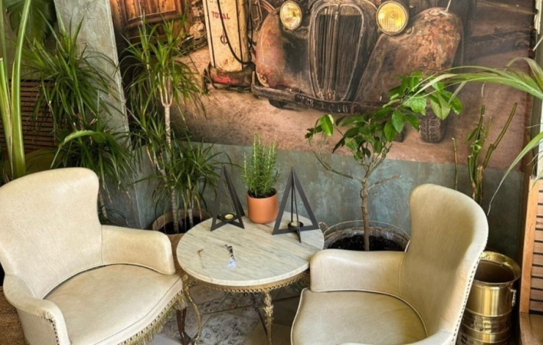 Traspaso - Licencia C2 -
Barcelona - Eixample Derecho