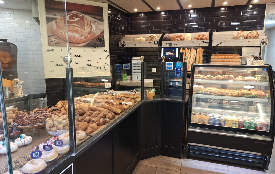 Traspaso - Obradores y/o Panaderias -
Barcelona - Sagrada familia