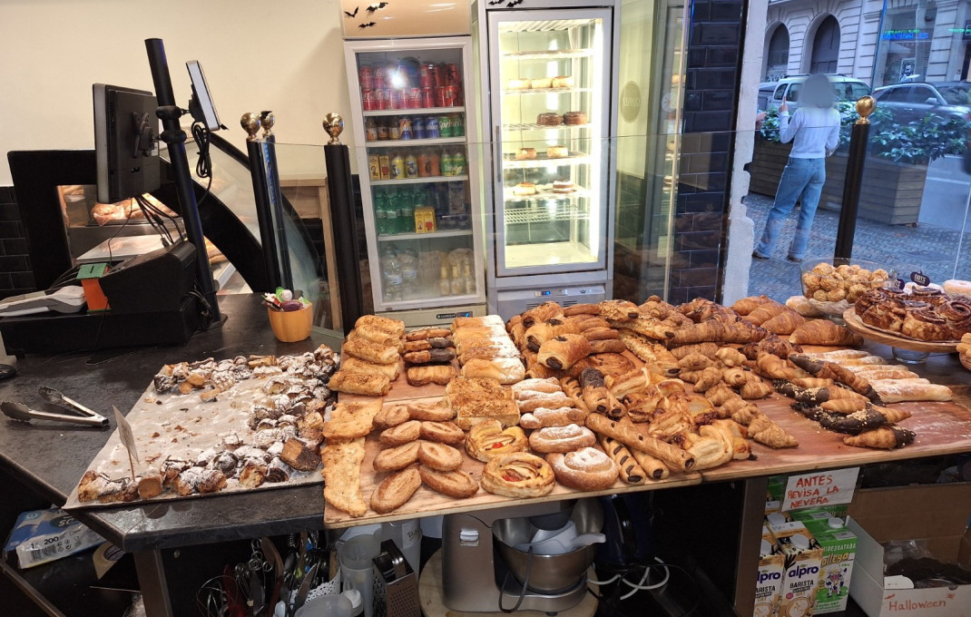 Traspaso - Obradores y/o Panaderias -
Barcelona - Sagrada familia
