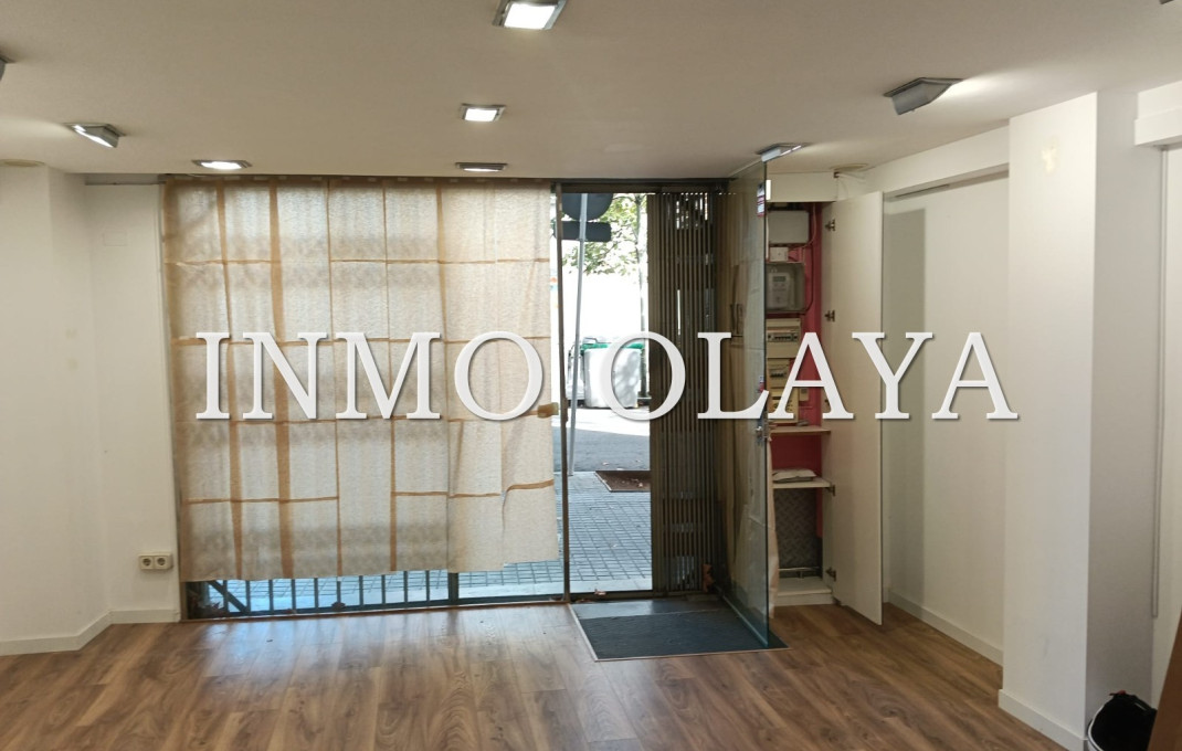 Venta - Local comercial -
Barcelona - Sants