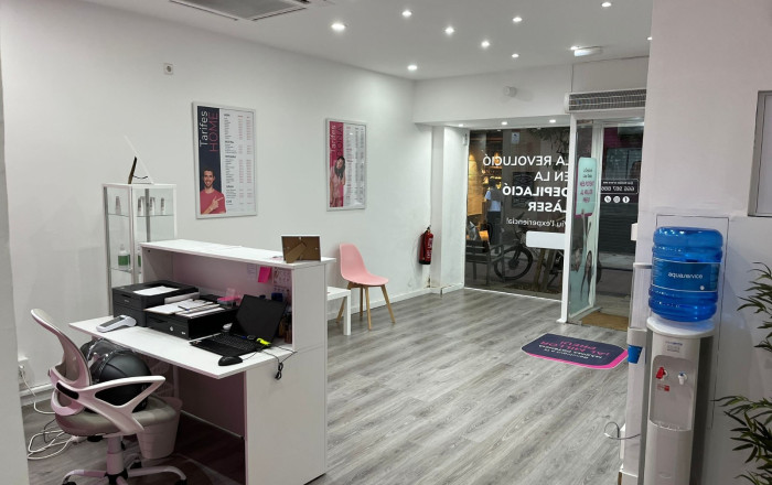 Traspaso - Local comercial -
Barcelona - Poblenou