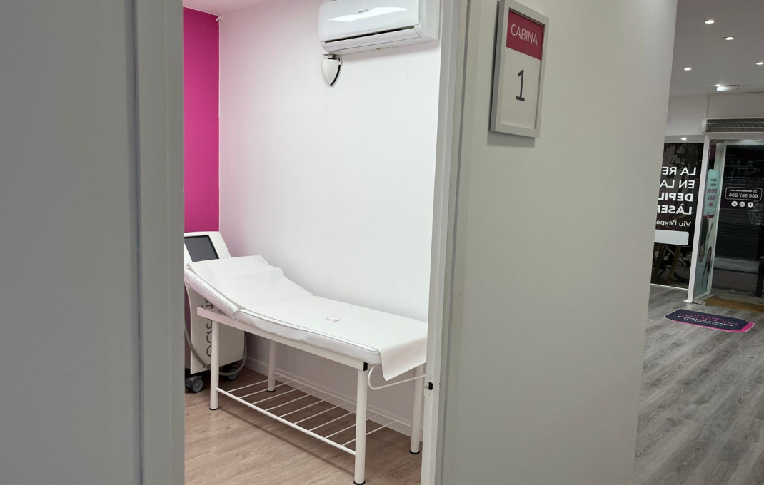 Traspaso - Local comercial -
Barcelona - Poblenou