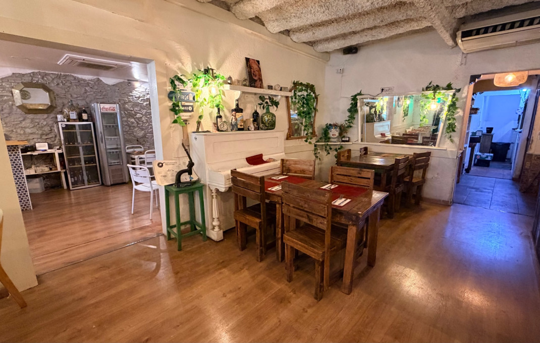 Traspaso - Restaurante -
Barcelona - Poblenou