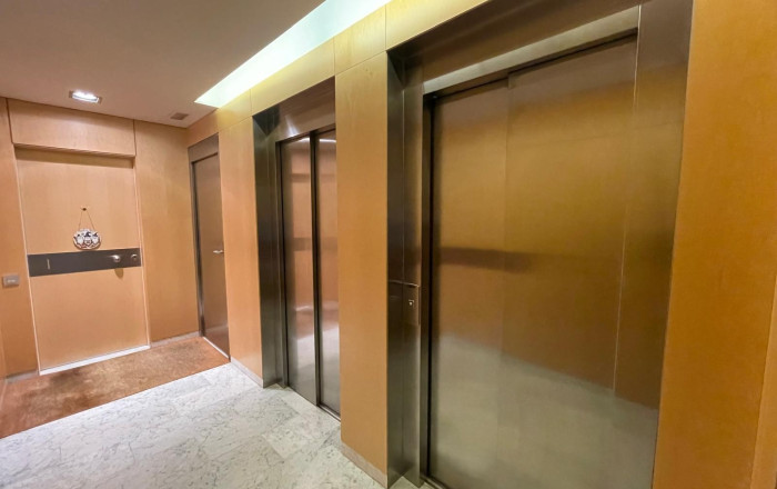 Sale - Piso -
Barcelona - Les corts