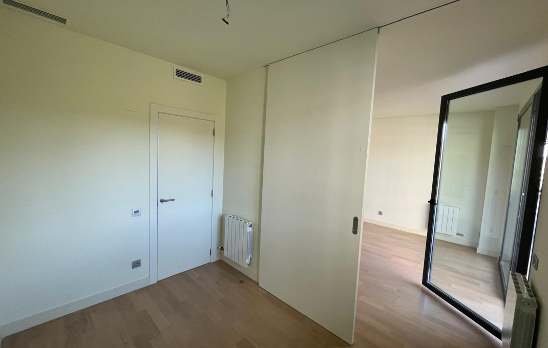 Sale - Piso -
Barcelona - Les corts