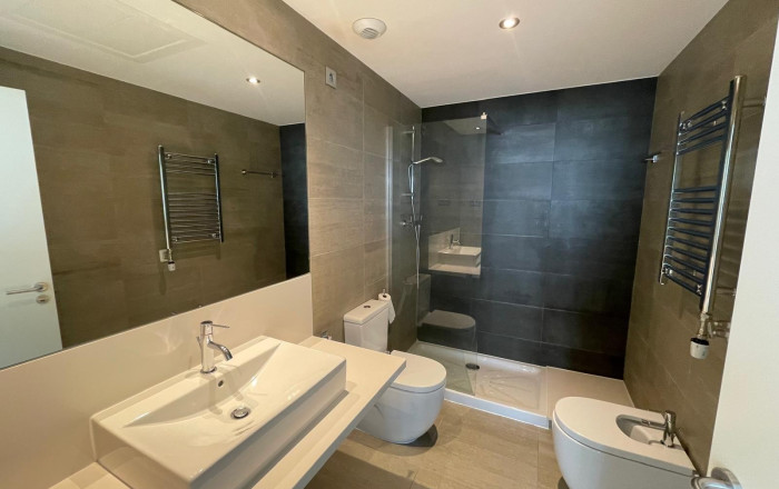 Sale - Piso -
Barcelona - Les corts