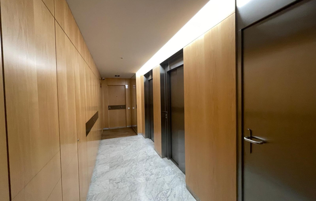 Venta - Piso -
Barcelona - Les corts