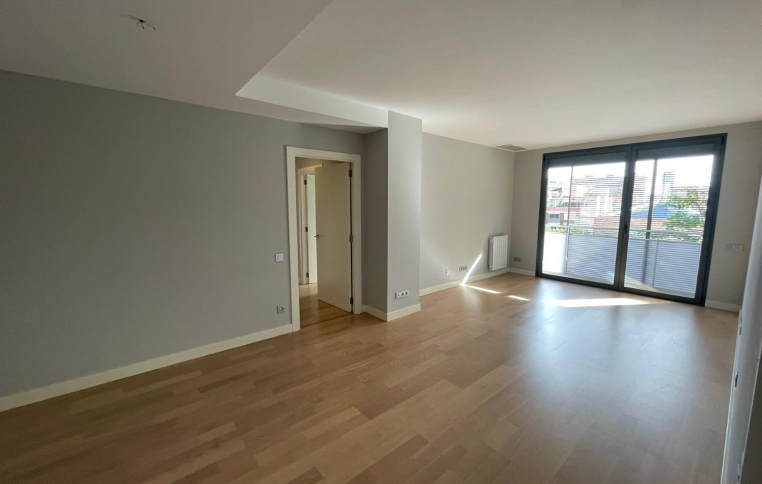 Venta - Piso -
Barcelona - Les corts