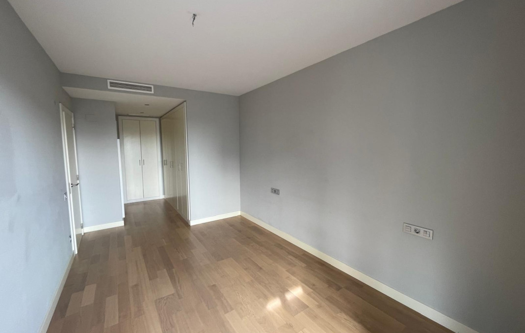 Venta - Piso -
Barcelona - Les corts